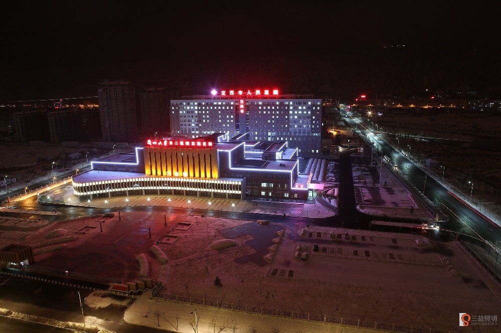 15医院夜景1.jpg